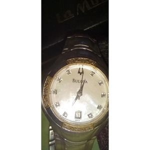 Bulova 96R10 22 Diamonds Silver Tone White MOP Date Dial Womens Dress Watch